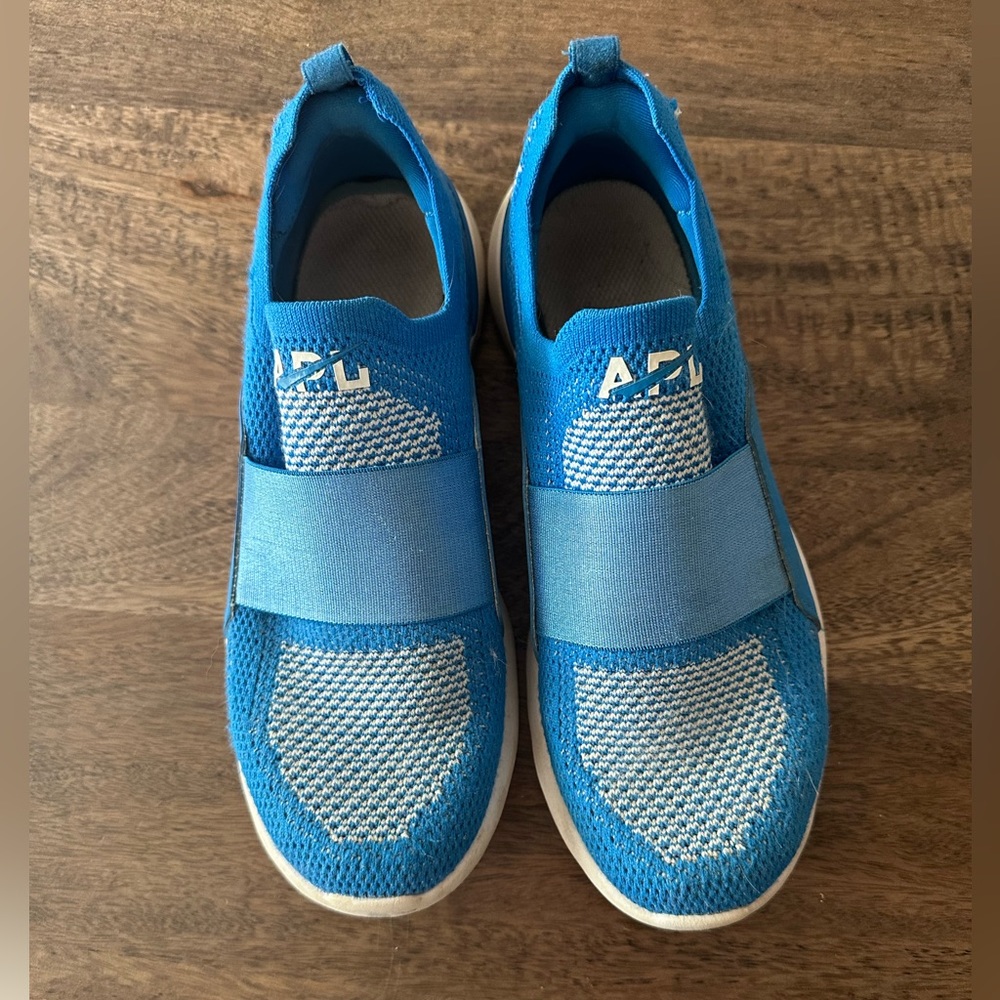 APL Women’s Running Shoe